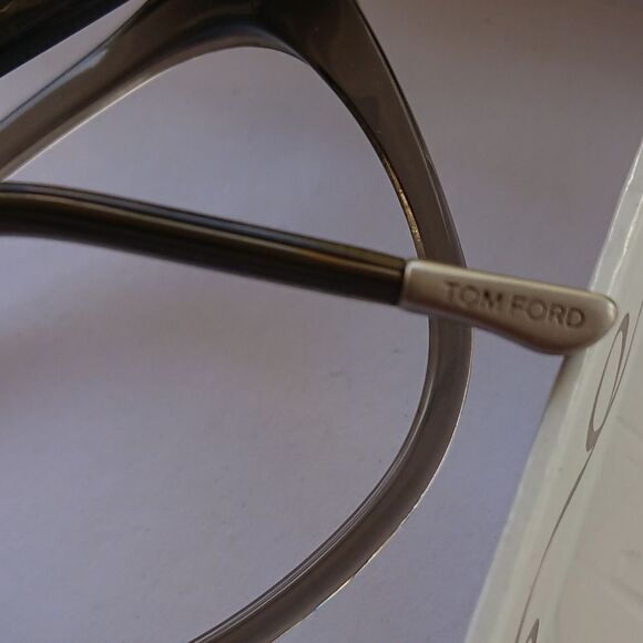 Tom Ford TF5776-D-B 020 53 22 145 0 - Gray frame - Picture 8 of 14